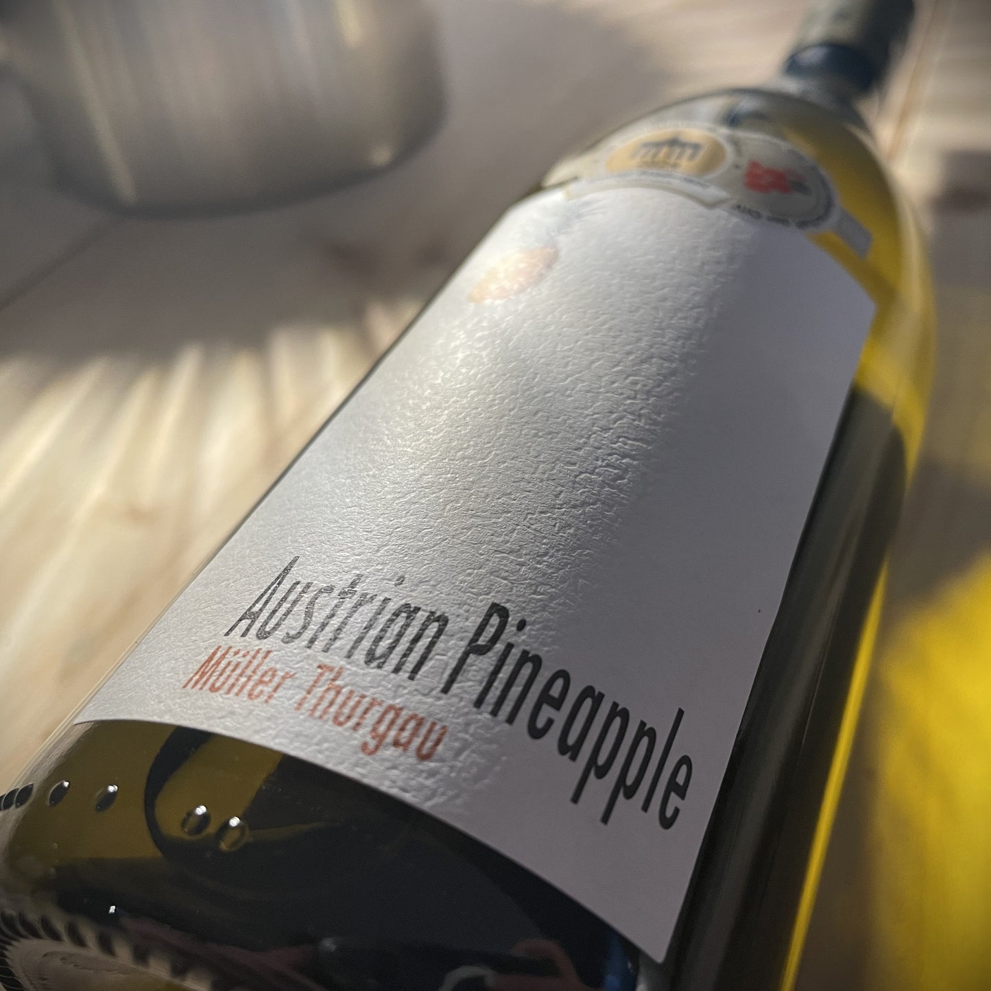 The Dot Austrian Pineapple Muller-Thurgau, Weingut R&A Pfaffl