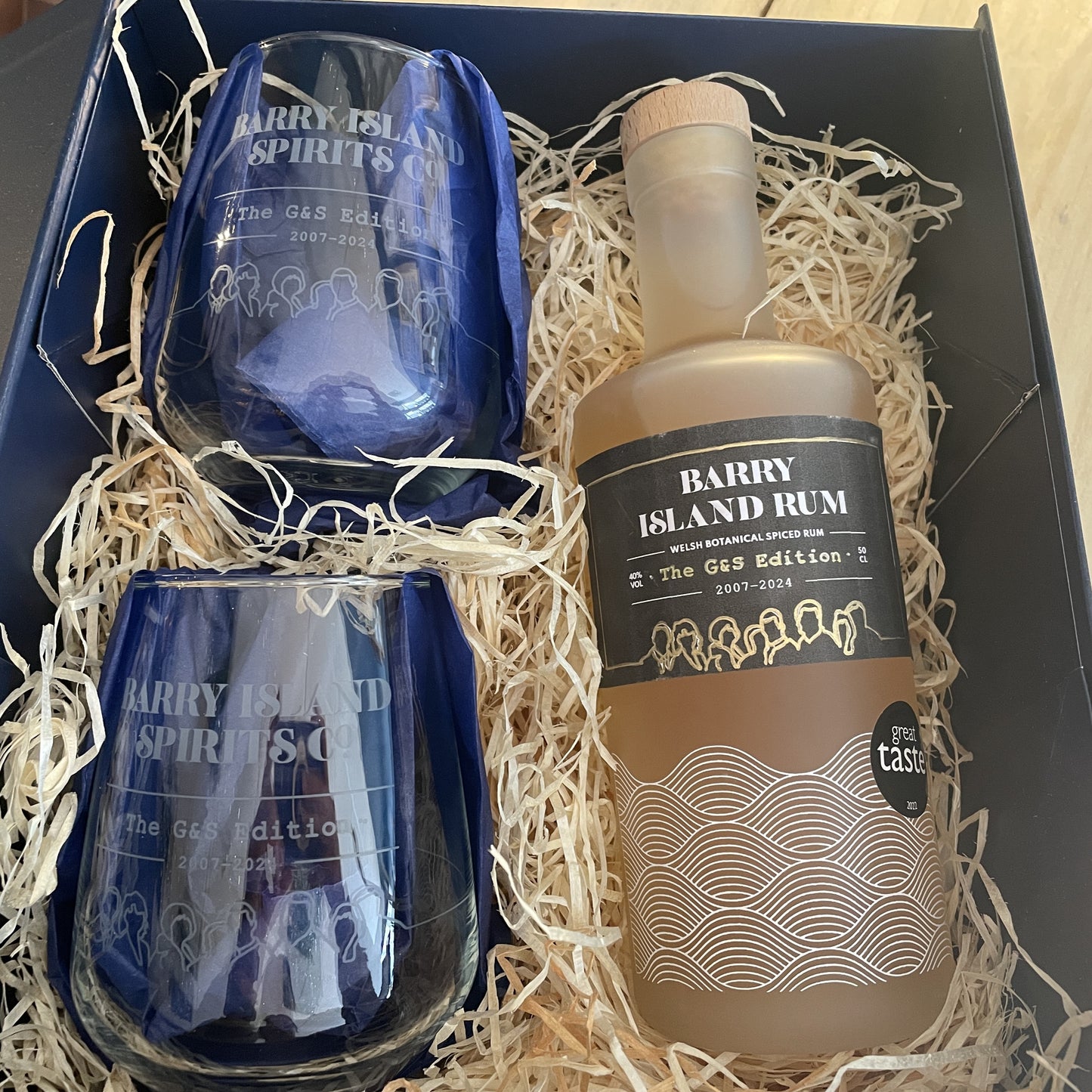 G&S Edition Hamper including a Gavin and Stacey inspired bottle and 2 glasses