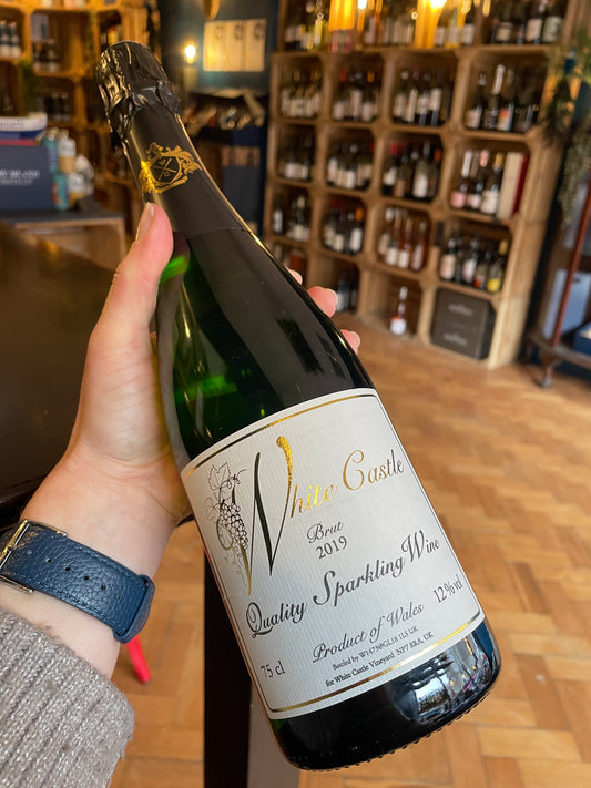 White Castle Vineyards Sparkling Welsh Wine
